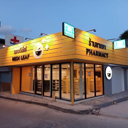 Medileaf Hostel Hatrin Kültér fotó