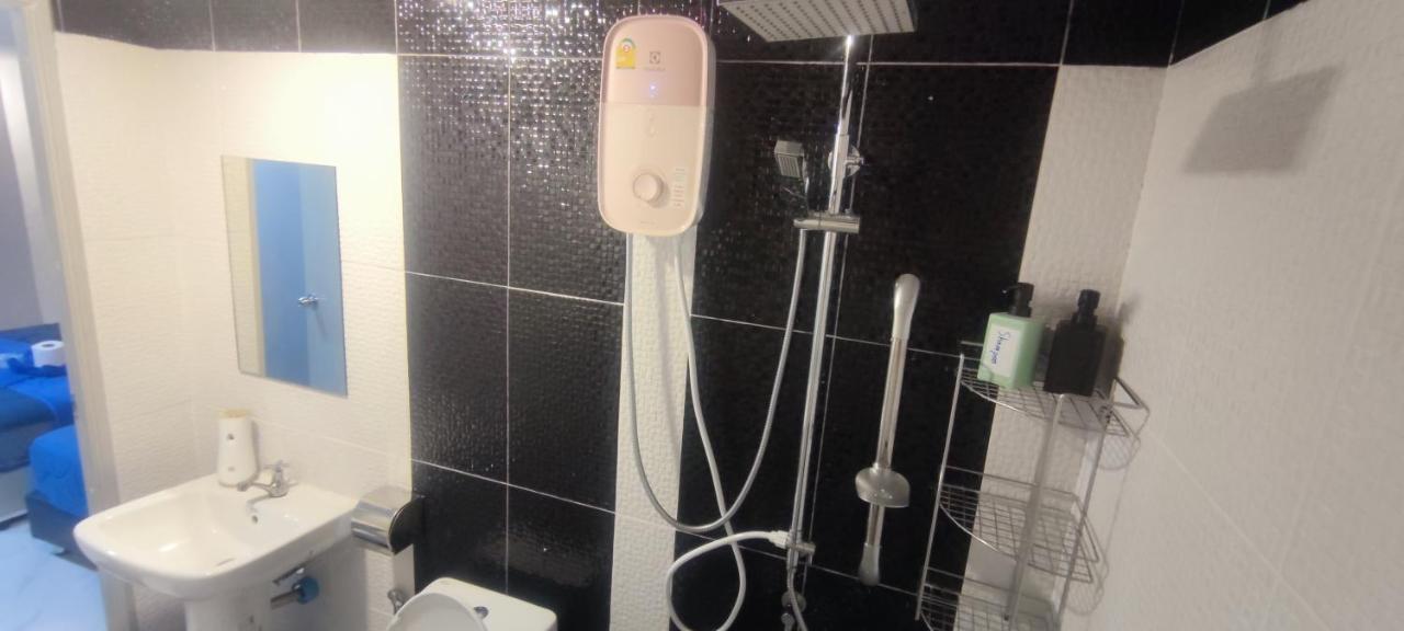 Medileaf Hostel Hatrin Kültér fotó