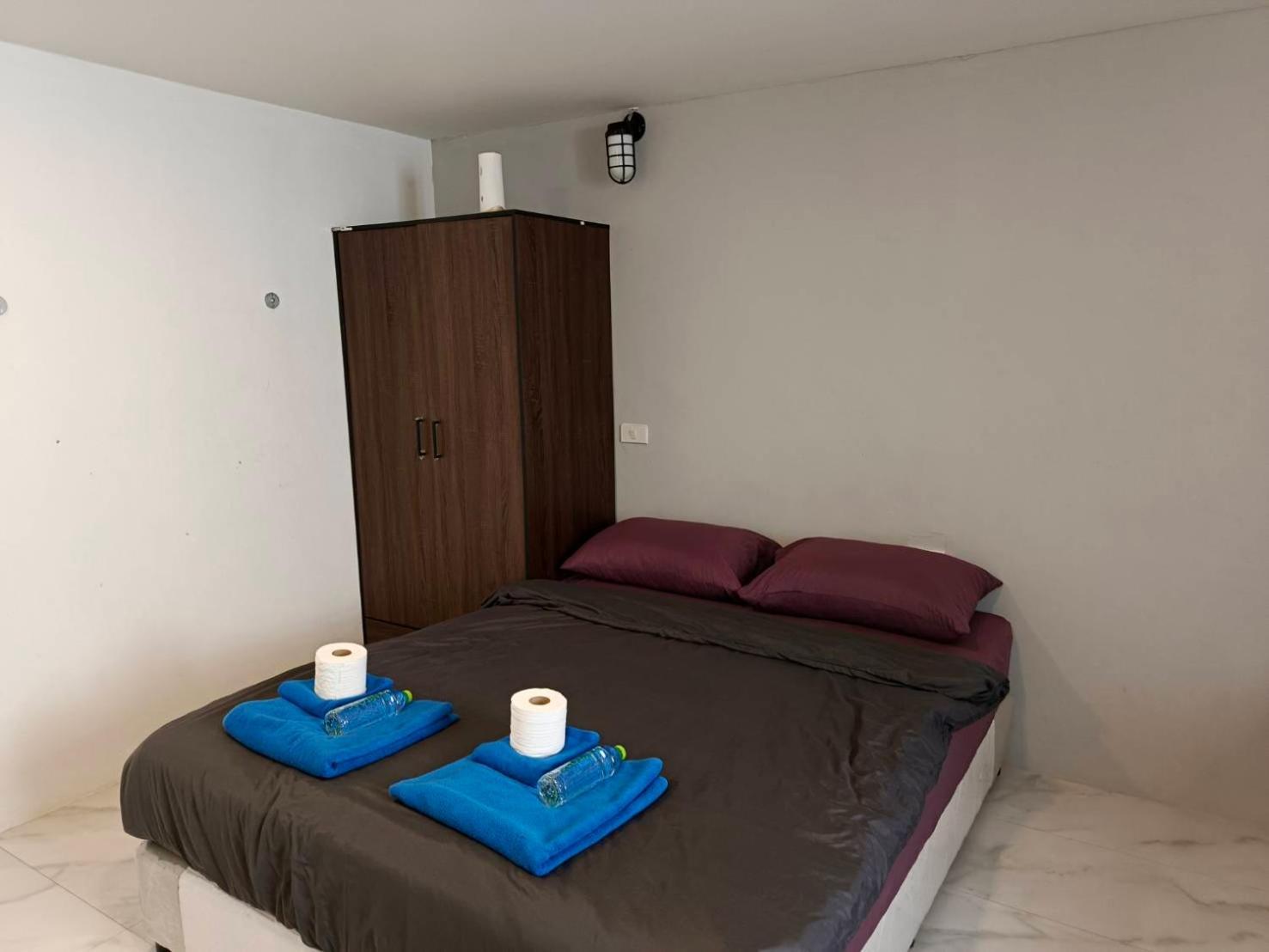 Medileaf Hostel Hatrin Kültér fotó